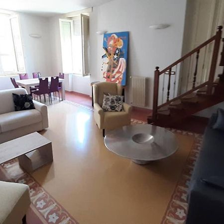 Nella Vecchia Pescara Apartment Luaran gambar